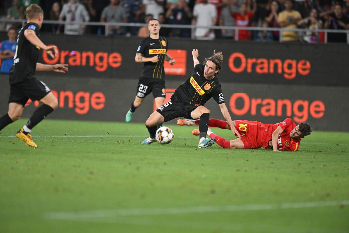 Penalty cerut de Tavi Popescu în FCSB - Nordsjaelland
