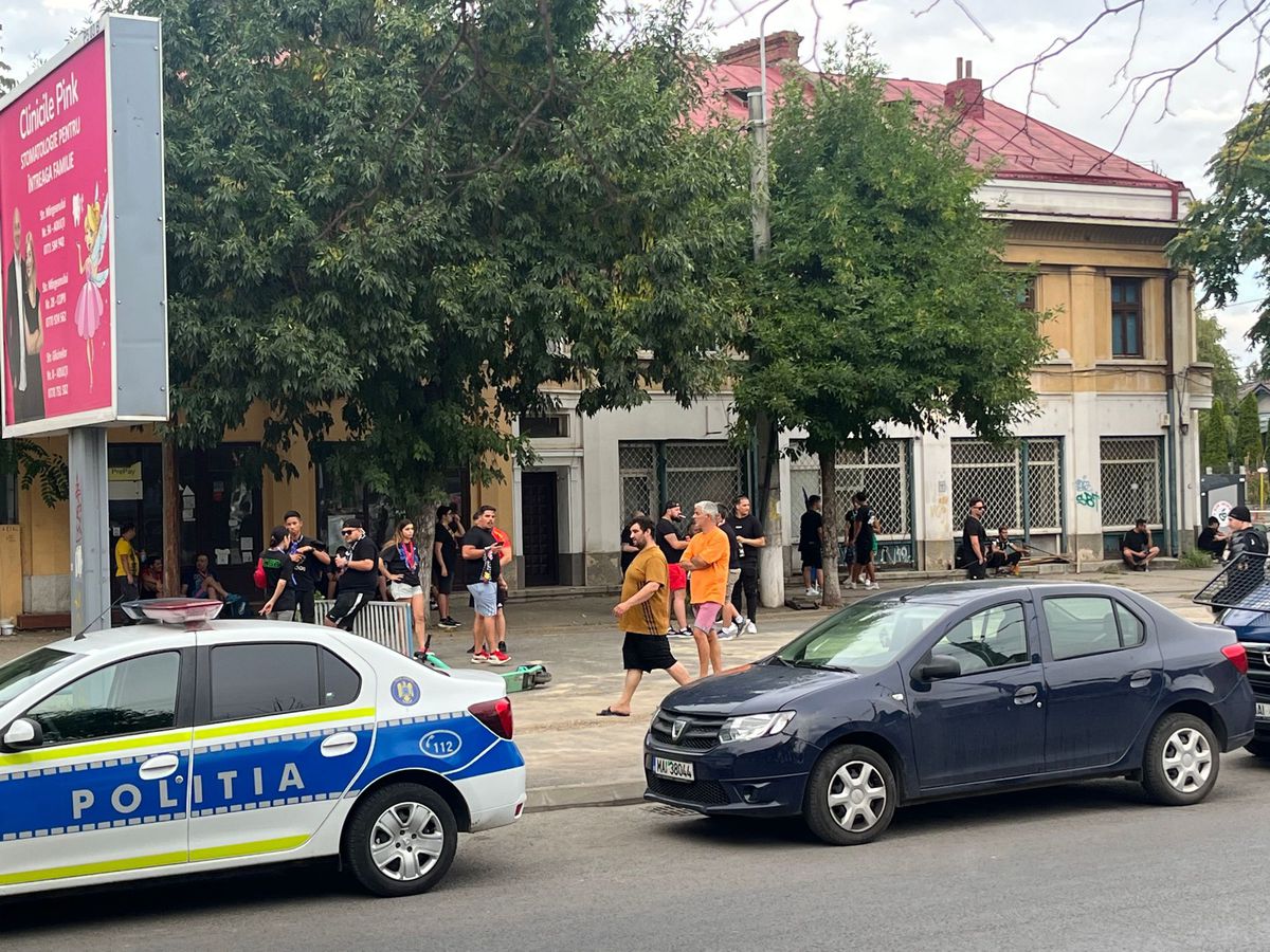 Galeria celor de la FCSB a ajuns în Ghencea » Câți oameni au fost în corteo + scandarea favorită