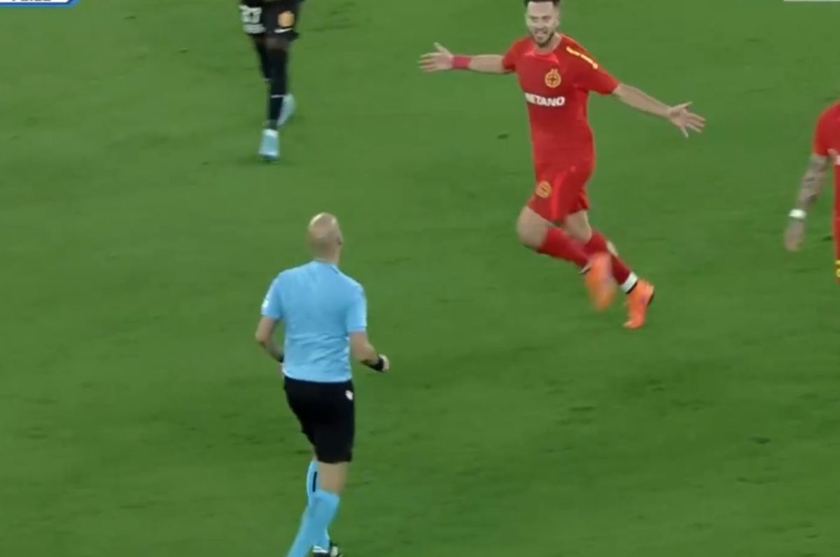 FCSB a cerut trei penalty-uri cu Nordsjaelland! tribunele au explodat: „Hoții, hoții!” » Fotoreporterul GSP a surprins cadru cu cadru cea mai fierbinte fază a meciului
