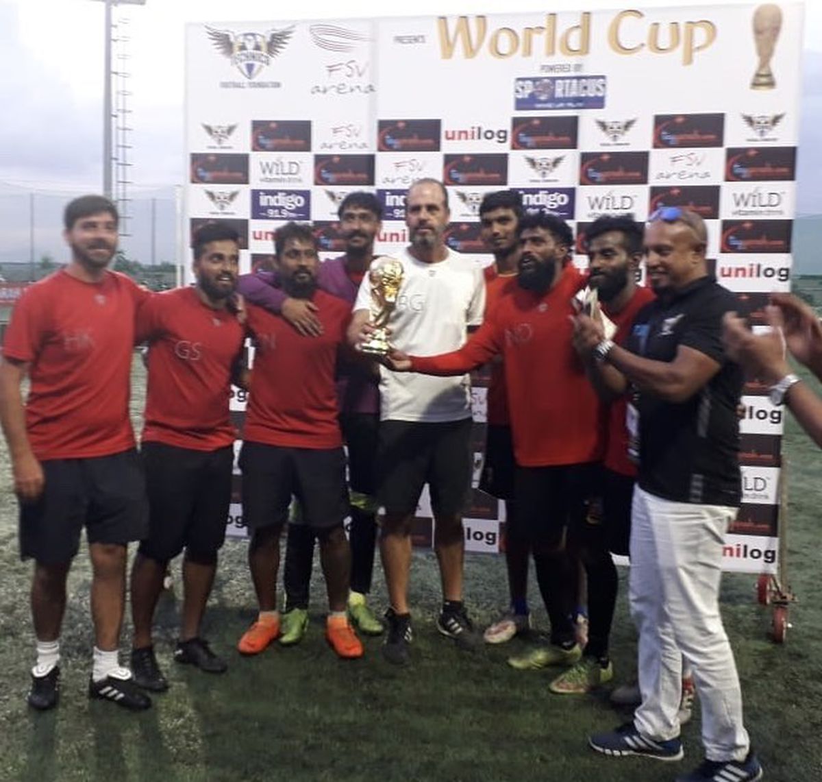 Gonçalo Gregório trăiește visul tatălui său: „Te rog, nu face aceeași greșeală ca mine!” + A venit cu fratele avocat să semneze cu Dinamo: „Aștepta o astfel de ofertă”