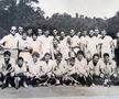 Lotul de tenis al României din 1960. Necula, penultimul de jos în partea dreapta a imaginii FOTO Arhivă personală