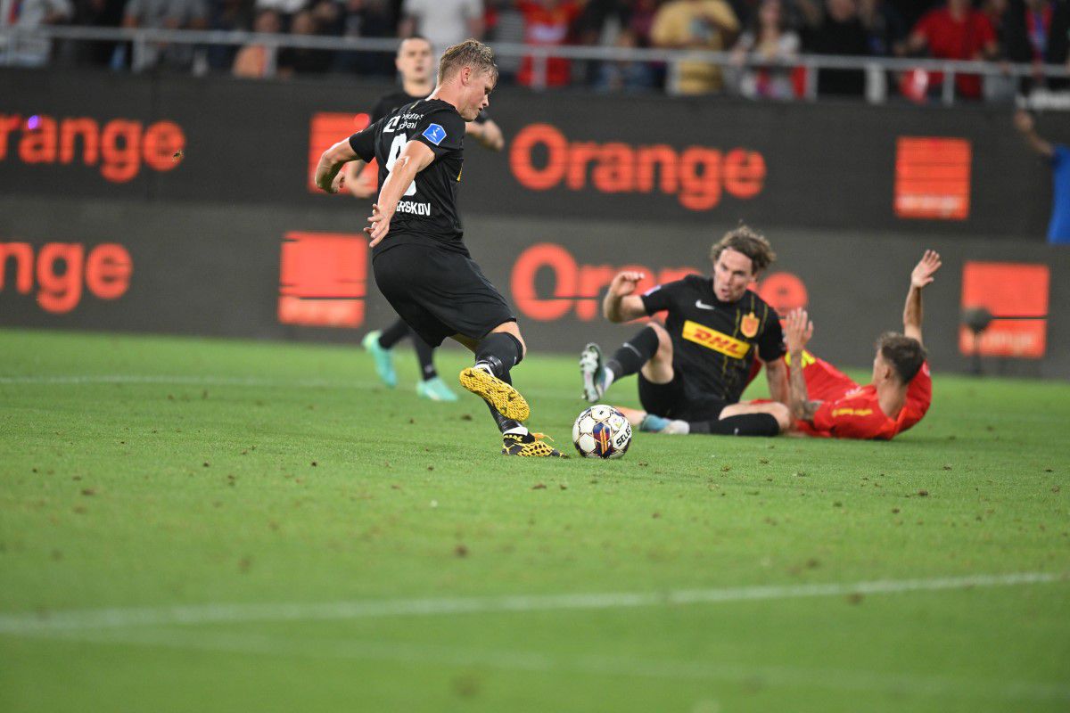 Penalty cerut de Tavi Popescu în FCSB - Nordsjaelland