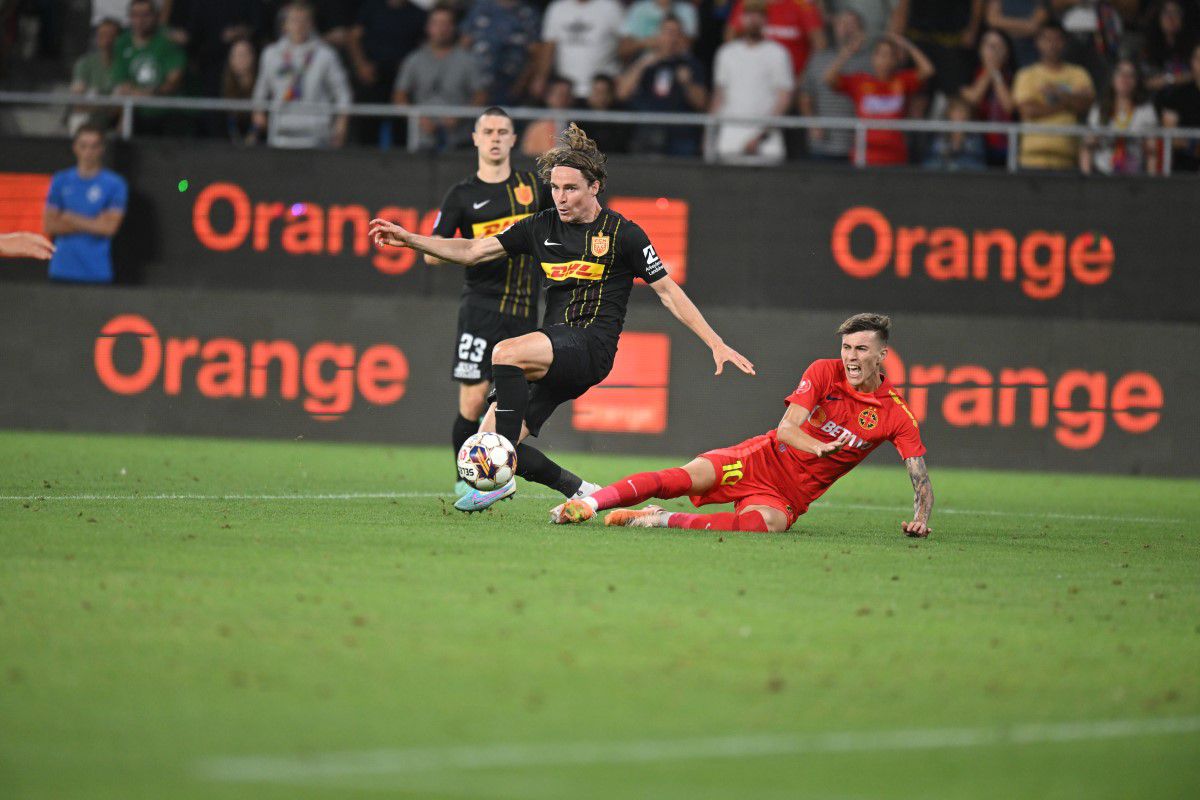 FCSB a cerut trei penalty-uri cu Nordsjaelland! tribunele au explodat: „Hoții, hoții!” » Fotoreporterul GSP a surprins cadru cu cadru cea mai fierbinte fază a meciului