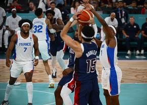 Dream Team de AUR la Paris » Americanii au învins Franța în cea mai așteptată finală de la Jocurile Olimpice: prestație IREALĂ a lui Curry