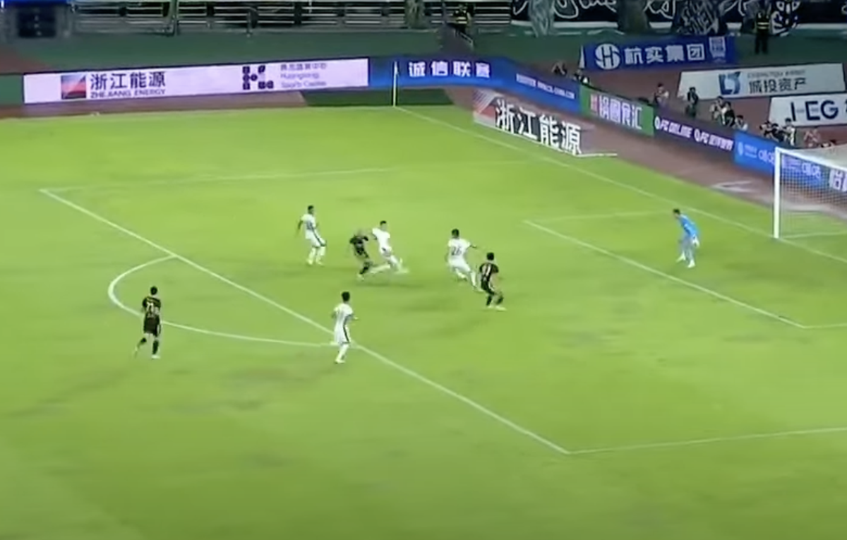 Alexandru Mitriță, gol și assist în China » Echipa lui a condus de două ori, dar nu a câștigat