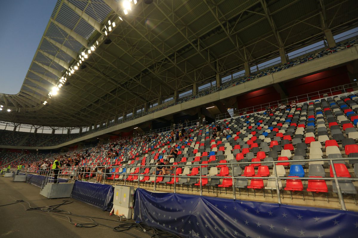 FCSB - Unirea Slobozia, imagini de la nivelul gazonului