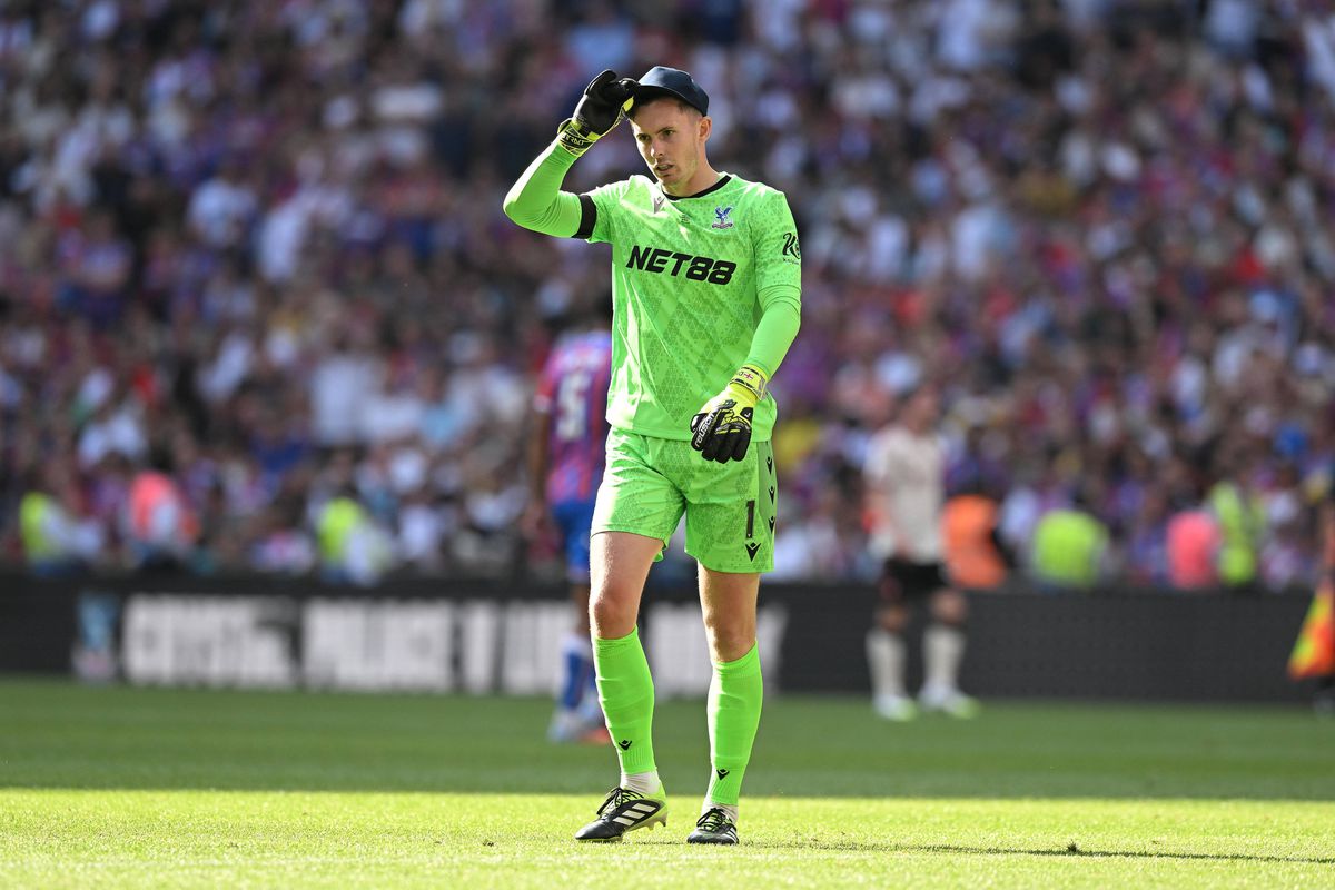 Secretul lui Dean Henderson era pitit în prosop: camerele TV au surprins detaliul prin care a răpus-o pe Liverpool