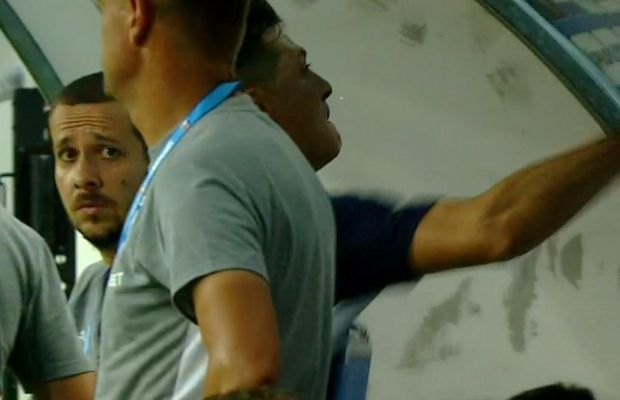 Ce a fost asta? Imagini șocante cu Mirel Rădoi, într-un acces de FURIE și un nou gest violent