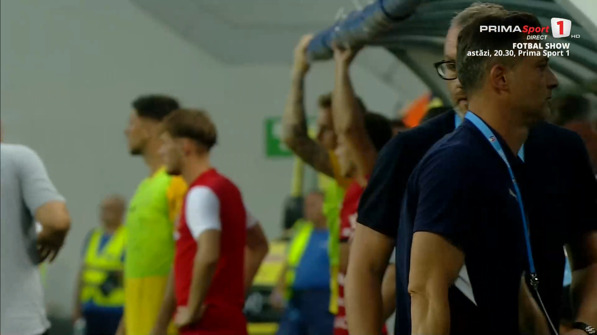 Ce a fost asta? Imagini șocante cu Mirel Rădoi, într-un acces de FURIE și un nou gest violent