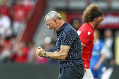 Mircea Rednic, după victoria cu Genk, scor 2-1 // foto: Imago