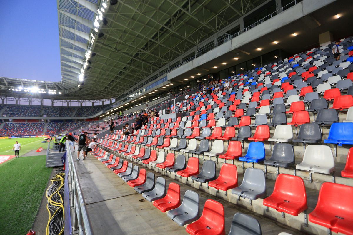 FCSB - Unirea Slobozia, imagini de la nivelul gazonului