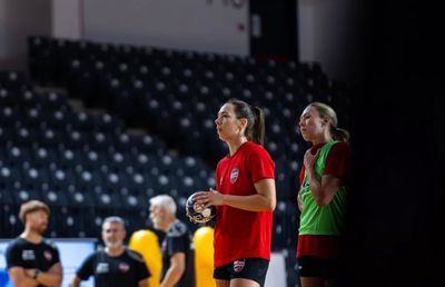 Monika Kobylinska a schimbat-o pe  CSM București cu Gloria Bistrița: „Sunt fericită că am rămas în România, într-o ligă foarte puternică”