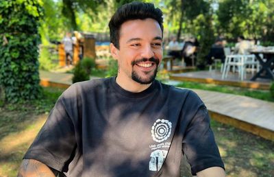 Adrian Petre a semnat! » Incredibil unde a ajuns atacantul pe care FCSB dădea 800.000 de euro: „Are probleme, dar e pe drumul cel bun”