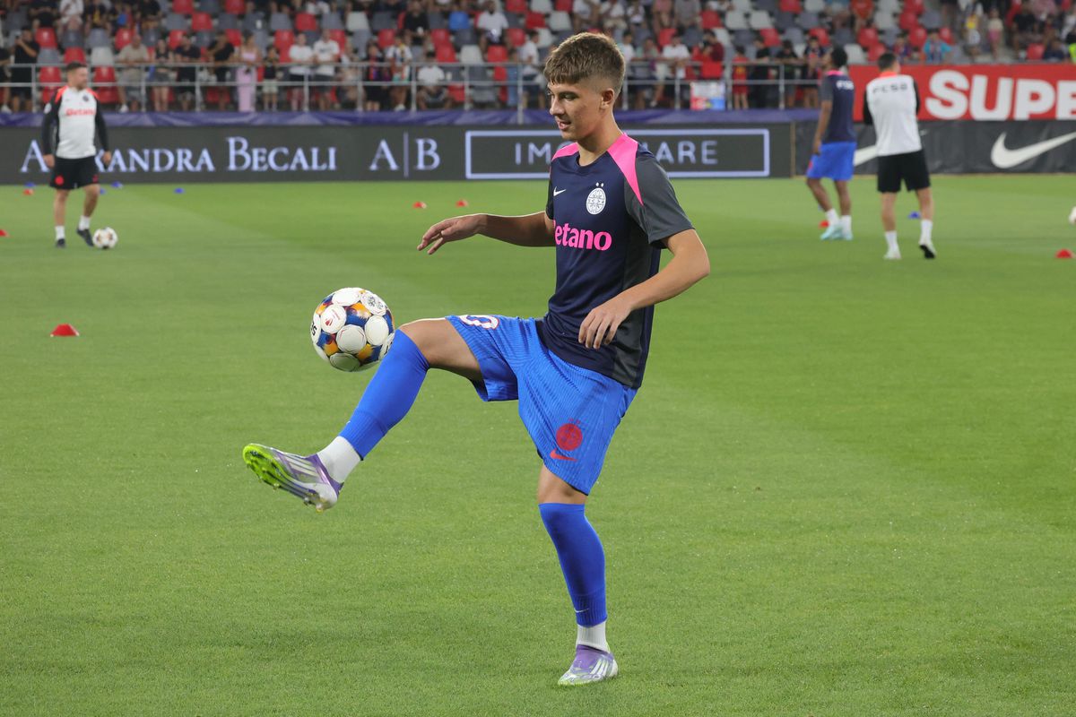 FCSB - Unirea Slobozia, imagini de la nivelul gazonului