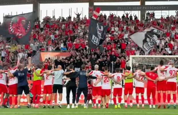 Imagini spectaculoase din Superligă: „Cine e pe primul loc, cine e pe primul loc?”