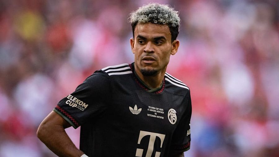 Luis Diaz, în tricoul de Liga Campionilor al lui Bayern Scandal la Bayern cu tricourile! Suporterii vor „roșu” și-l cumpără doar pe al lui Neuer