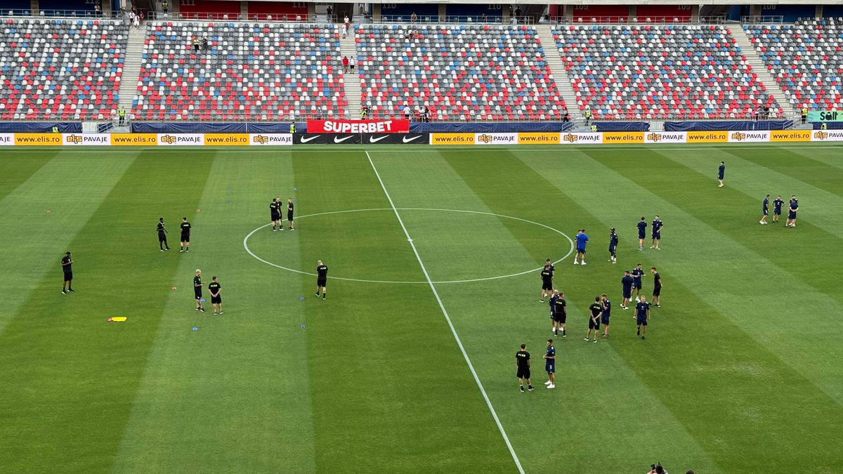 FCSB - Unirea Slobozia, imagini de la nivelul gazonului