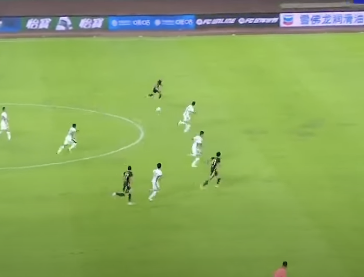 Alexandru Mitriță, gol și pasă de gol în China