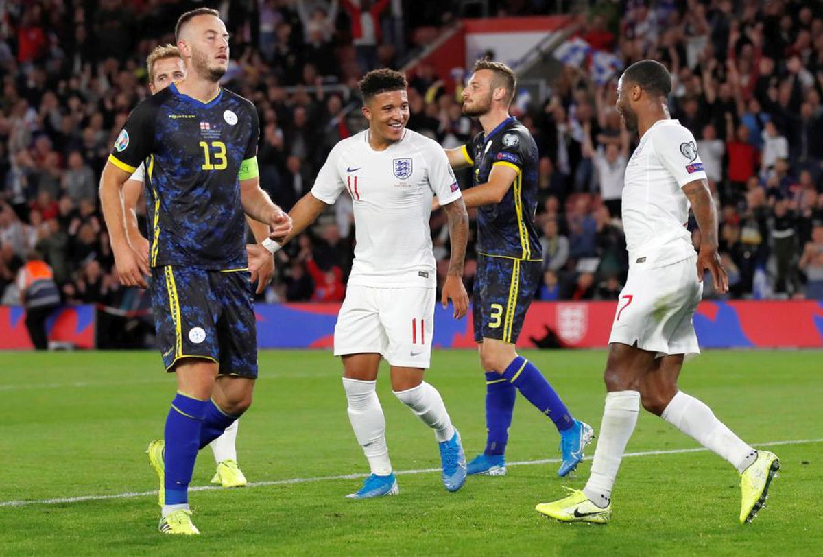 PRELIMINARII EURO 2020 // FOTO Seară de excepție cu 34 de goluri! OPT s-au marcat în Anglia - Kosovo, victorii fără emoții pentru Franța și Portugalia + surpriză mare provocată de Albania