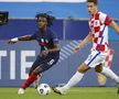 Eduardo Camavinga (dreapta) este curtat de două dintre cele mai mari cluburi din lume, Real Madrid și Paris Saint-Germain