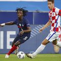 Eduardo Camavinga (dreapta) este curtat de două dintre cele mai mari cluburi din lume, Real Madrid și Paris Saint-Germain