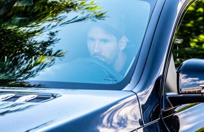 Ofertă oficială de 220 de milioane de euro pentru Leo Messi? Documentul a fost făcut public, dar presa spaniolă spune că e un fals