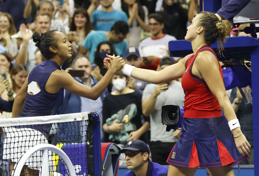 Emma Răducanu - Leylah Fernandez 6-4, 6-3. Britanica scrie istorie: e campioană la US Open 2021