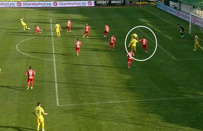 Eroare uriașă de arbitraj în primul meci al etapei » Gol anulat pentru un ofsaid inexistent!