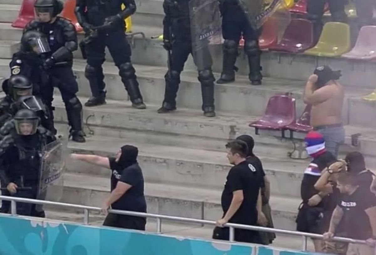 Previziune sumbră după scenele șocante de la Dinamo - Steaua: „Dacă nu se oprește sălbăticia asta, vor fi și morți”