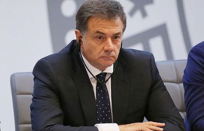 Bilanţul lui Vassaras la 2 luni de la implementarea sistemului VAR în România. Câte decizii eronate s-au luat