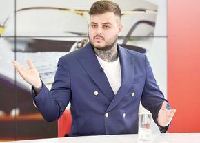 Mititelu Jr. îl face praf pe Săpunaru: „Se închipuie luptător de K-1, îl țineau 10 inși! Eu sunt interzis pe stadion, dar el poate juca?!”