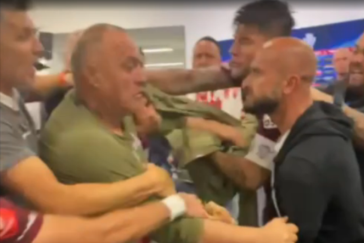 Mititelu Jr. îl face praf pe Săpunaru: „Se închipuie luptător de K-1, îl țineau 10 inși! Eu sunt interzis pe stadion, dar el poate juca?!”