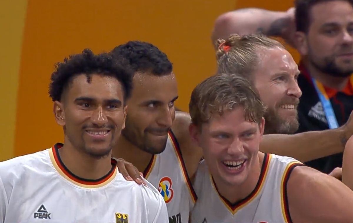 Emoții duse la extrem » Cum a fost surprins selecționerul Germaniei, imediat după titlul istoric cucerit la Mondialul de baschet