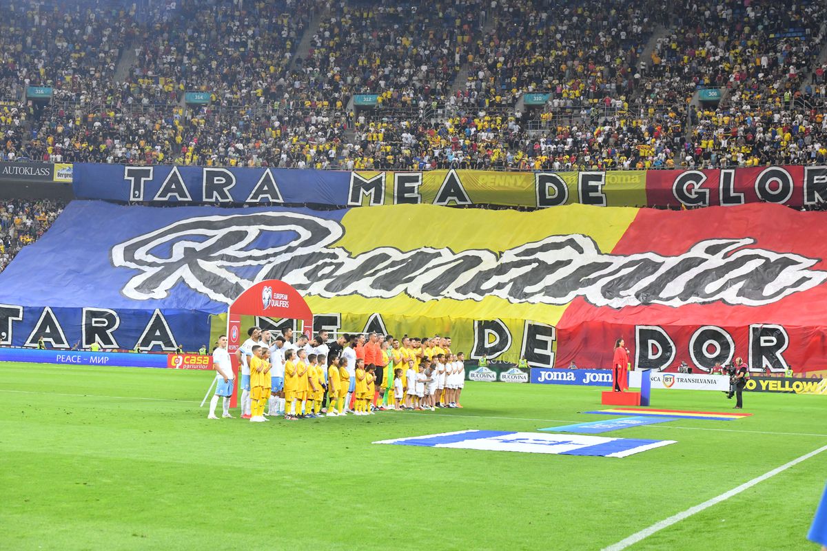 Prezentatoarele de știri sportive n-au lipsit de la meciul România - Israel! Cum au apărut în tribune Simona Țăranu și Ramona Păun