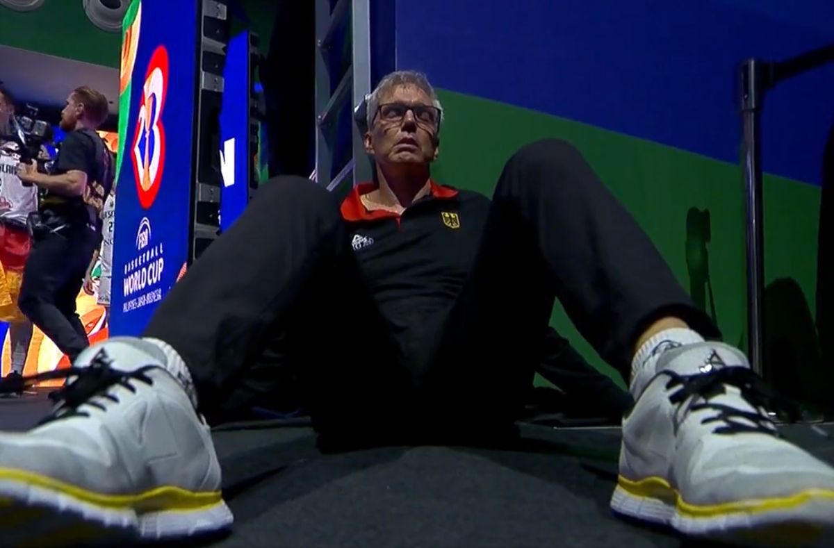 Emoții duse la extrem » Cum a fost surprins selecționerul Germaniei, imediat după titlul istoric cucerit la Mondialul de baschet