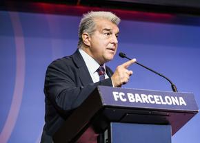 Atac în plin la Barcelona! Joan Laporta, distrus de opoziție: „Este un dezastru sportiv și economic”