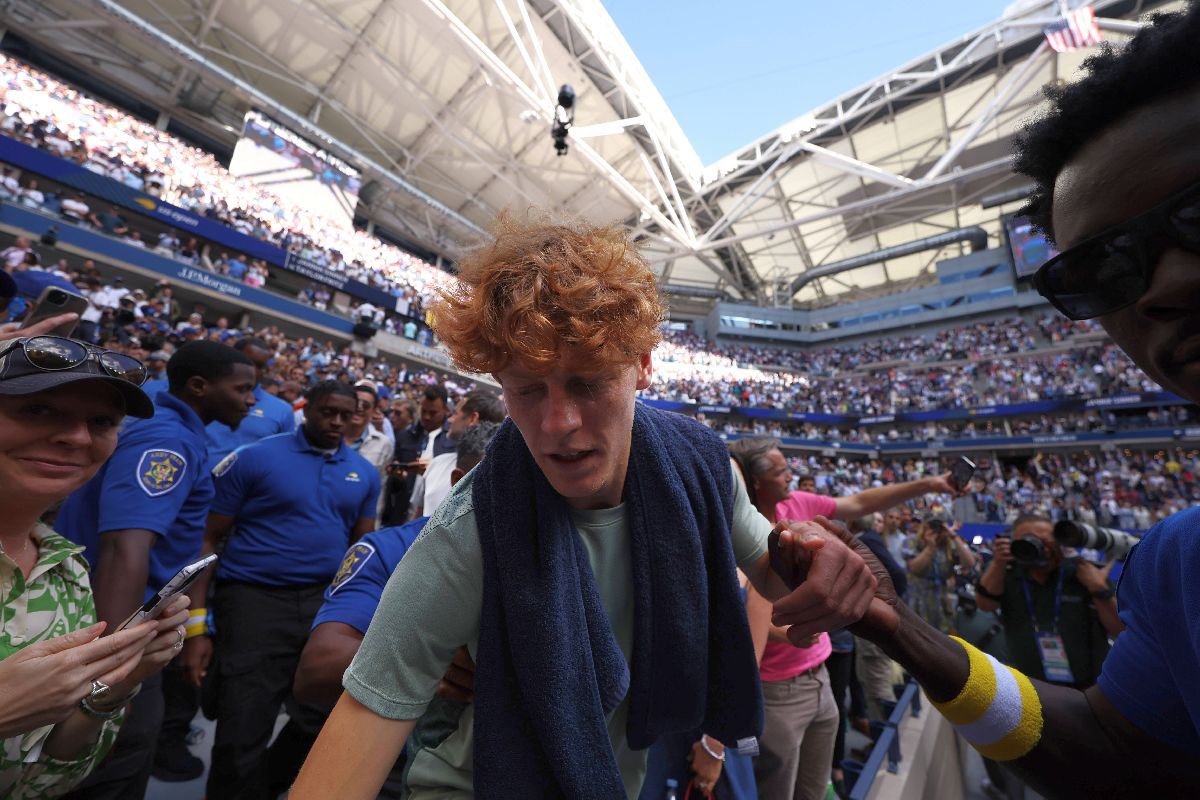 Ghici cine s-a-ntors! Jannik Sinner a revenit la antrenamente, deși suspendarea expiră pe 4 mai » Cum a fost posibil