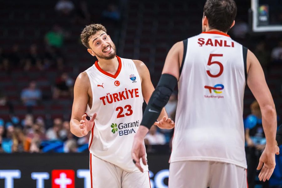Turcia – Grecia, semifinala de vis de la EuroBasket 2025 » Duel între doi antrenori de top și vedetele Alperen Sengun și Giannis Antetokoumpo