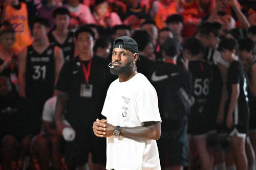 LeBron James, într-un tur în China/Foto: Imago Images
