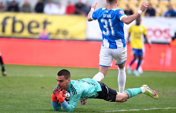 Între timp, în Superliga: Varga nu se mai oprește, tocmai a oficializat transferul #17!