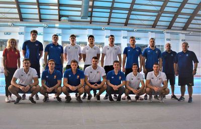 POLO // Naționala nimănui! „Supraviețuim cu greu” » Jucătorii fac haz de necaz: „Măcar avem căști la fel”