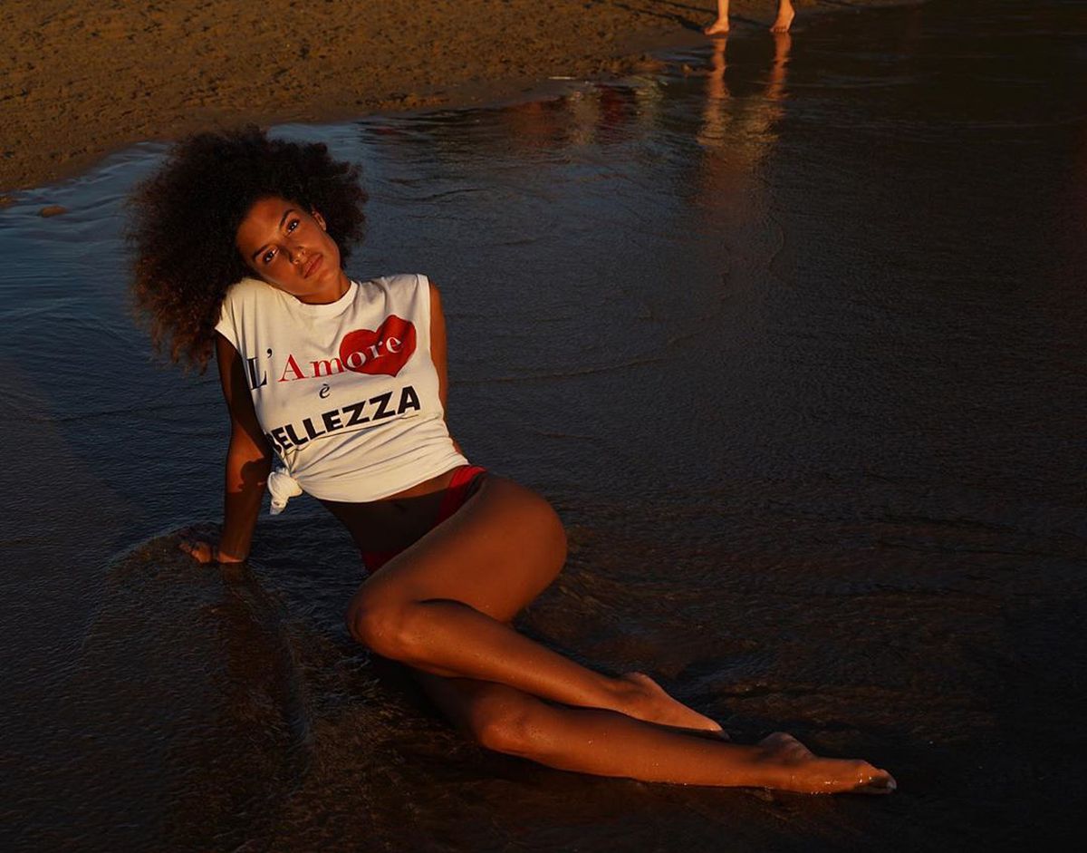 GALERIE FOTO Sirena lui Marco Verratti » Italianul lui PSG se iubește cu o creolă superbă