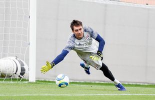 Tătărușanu și colegii săi, aproape să fie linșați de suporteri! » Cum au scăpat fotbaliștii
