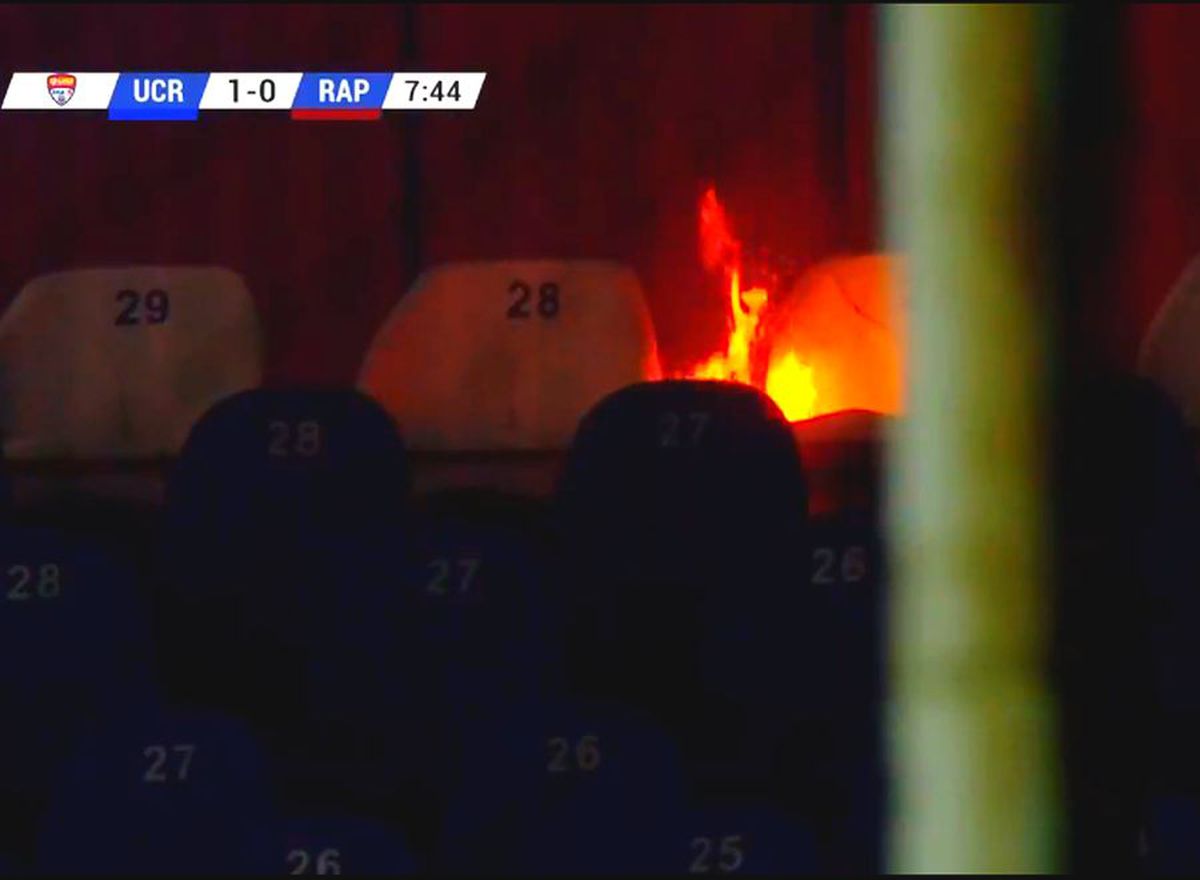 VIDEO Fanii și-au făcut de cap la meciul dintre FC U Craiova 1948 și Rapid! Intervenție în forță a jandarmilor