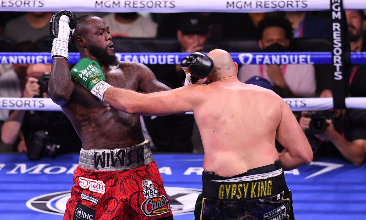 Show total în Tyson Fury - Deontay Wilder » Fury câștigă prin KO după ce a fost trimis la podea de două ori