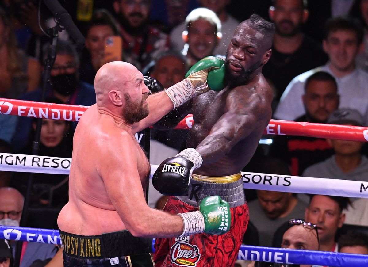Show total în Tyson Fury - Deontay Wilder » Fury câștigă prin KO după ce a fost trimis la podea de două ori