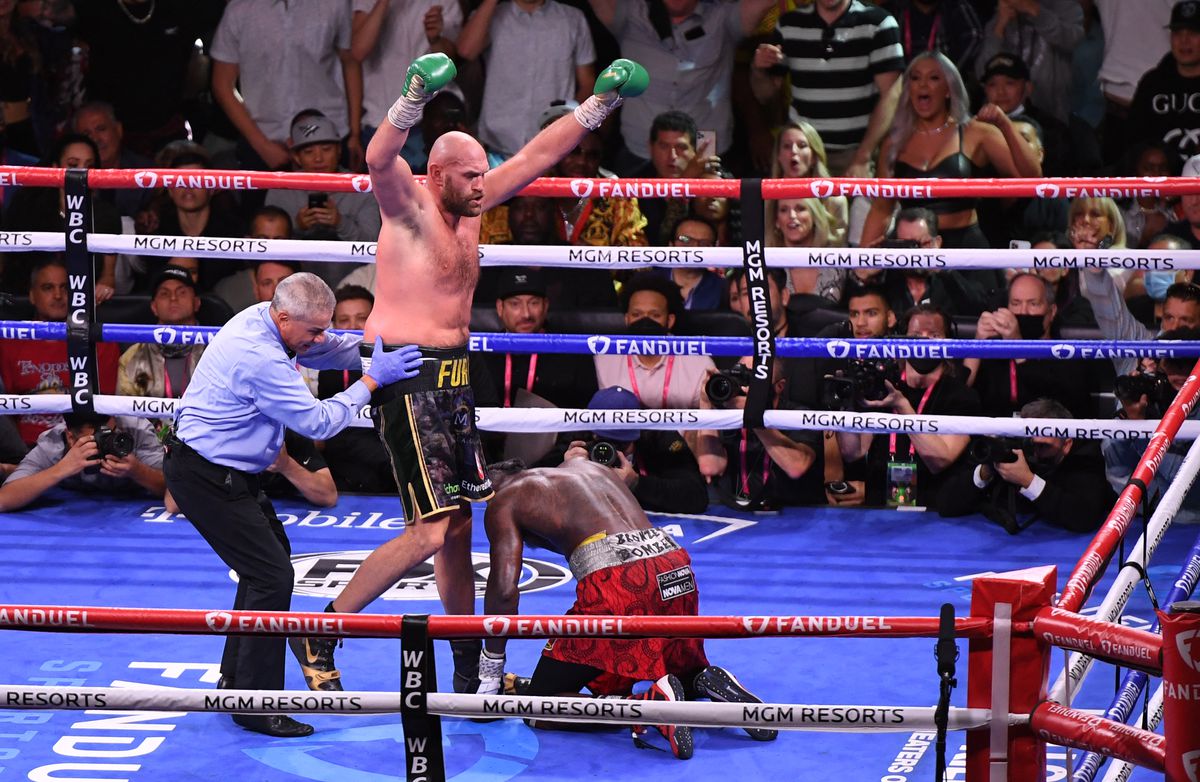 Show total în Tyson Fury - Deontay Wilder » Fury câștigă prin KO după ce a fost trimis la podea de două ori
