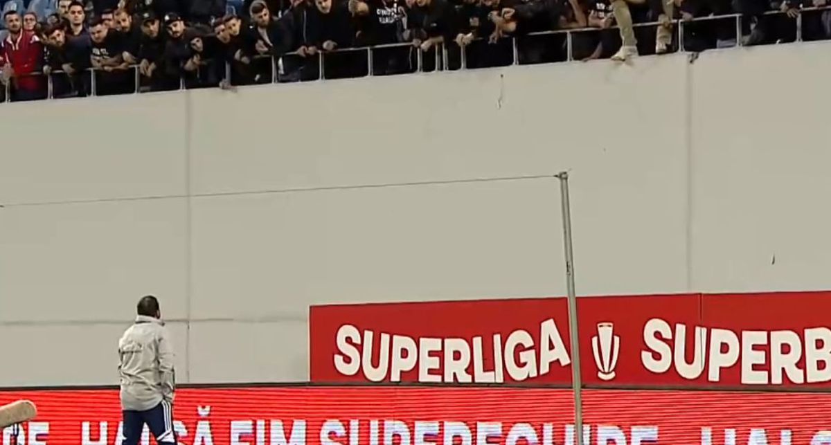 Imagini surprinzătoare pe „Oblemenco”, după înfrângerea lui FCU Craiova: Croitoru susținut, Mititelu înjurat!