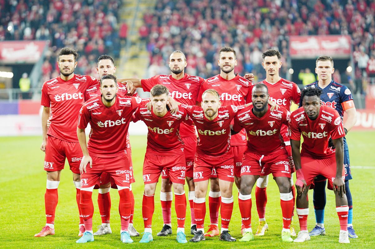 Dan Petrescu, „săgeți” către UTA: „Au stat 10 minute pe jos în final! Preferam să jucăm prost și să câștigăm”