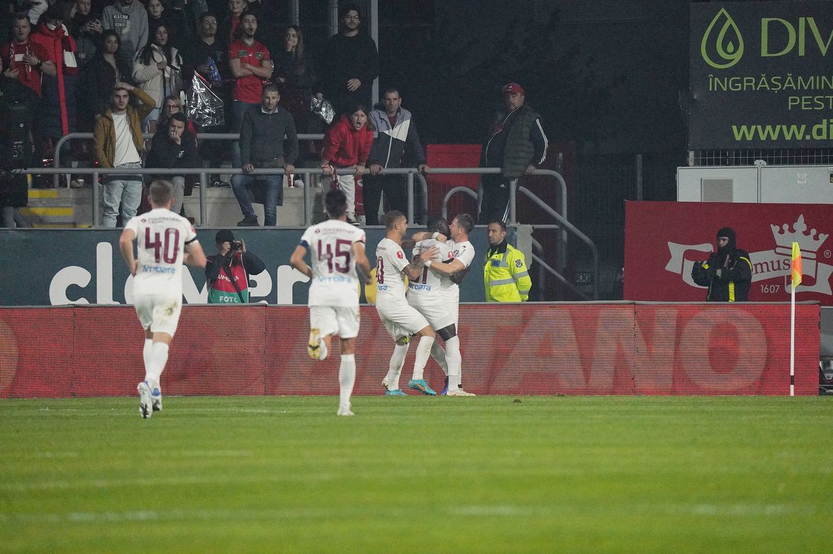 CFR Cluj, iertată de un penalty la Arad! Verdictul specialistului: „Îl lovește în mod evident! Decizia corectă, lovitură de la 11 metri!”